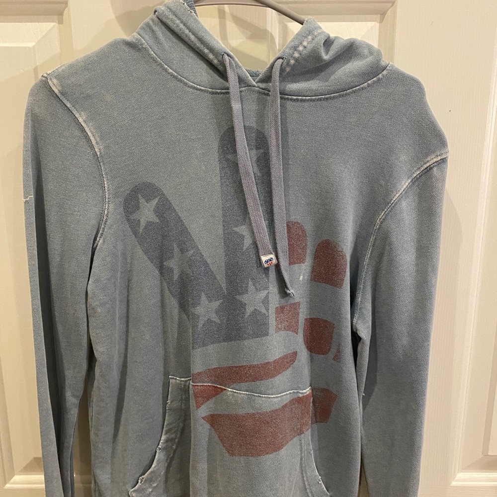 Long sleeve with hood